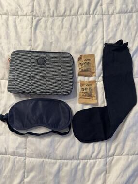 New Air France Business Class Amenity Kit Socks Eye Mask Herringbone Pouch Blue